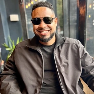 Luis Gimenez, Software Developer